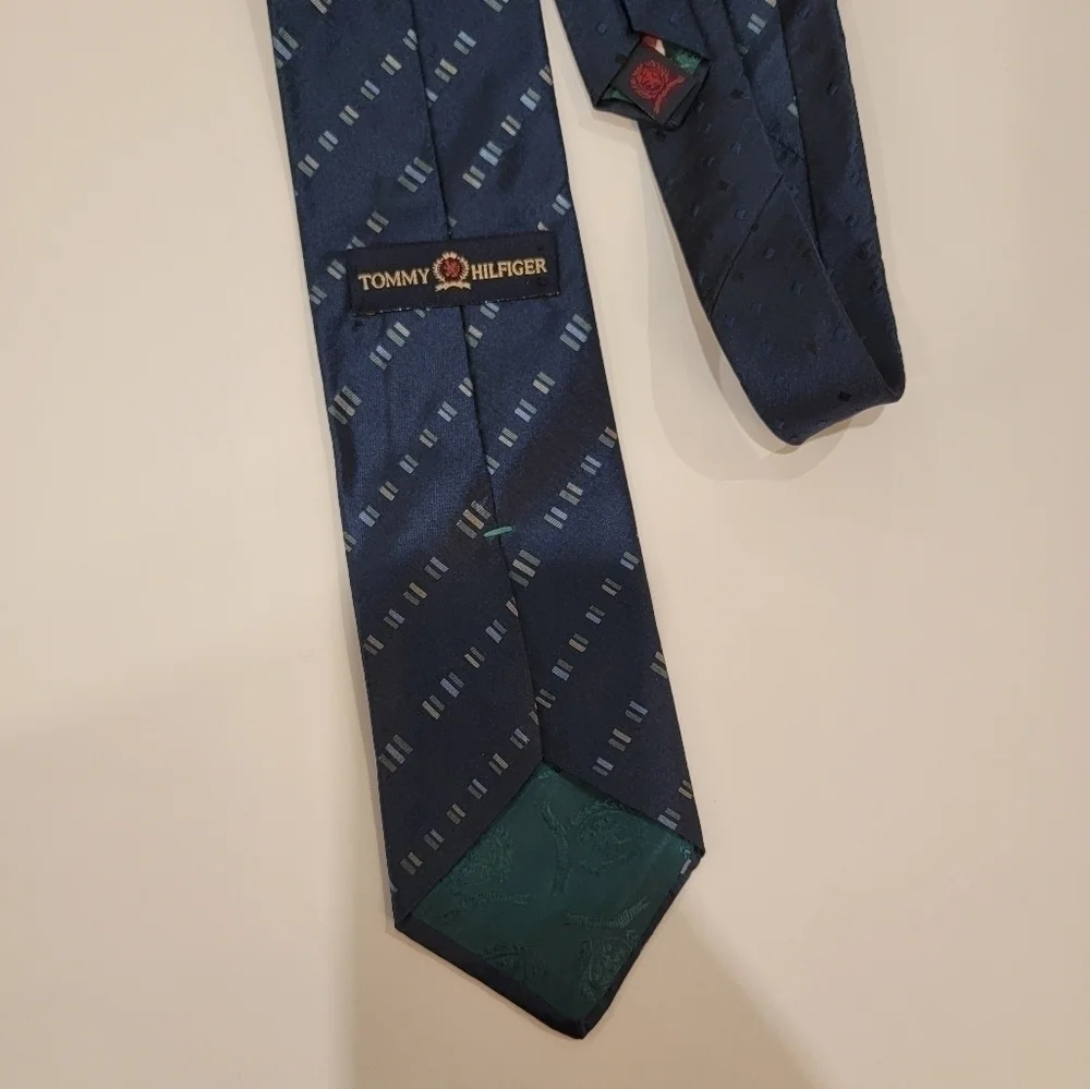 Vintage Tommy Hilfiger Men's Neck Tie 100% Silk NWT